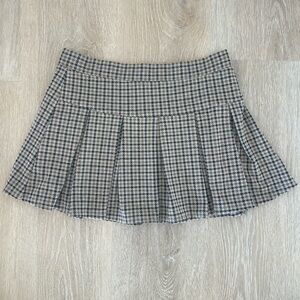 American Eagle Outfitters Plaid Pleated Mini Skort - Beige & Black